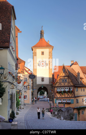 Ploenplein road junction et Siebersturm tower, Rothenburg ob der Tauber, Route Romantique, Middle Franconia, Franconia, Bavaria Banque D'Images