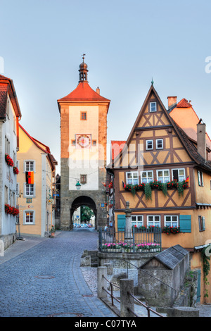 Ploenplein road junction et Siebersturm tower, Rothenburg ob der Tauber, Route Romantique, Middle Franconia, Franconia, Bavaria Banque D'Images