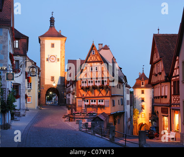 Ploenplein road junction et Siebersturm tower, Rothenburg ob der Tauber, Route Romantique, Middle Franconia, Franconia, Bavaria Banque D'Images