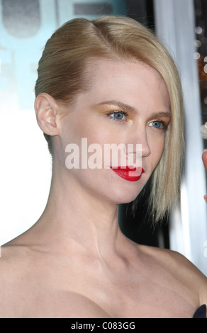 JANUARY JONES INCONNU LOS ANGELES PREMIERE. WARNER BROS. LOS ANGELES CALIFORNIA USA 16 Février 2011 Banque D'Images