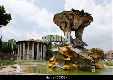 La place de la Bocca della Verita, Forum Boarium avec le temple d'Hercule Victor, Rome, Italie, Europe Banque D'Images