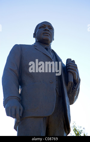 Statue commémorative de Martin Luther King, situé dans la région de Kelly Ingram Park à Birmingham, Alabama, USA. Banque D'Images