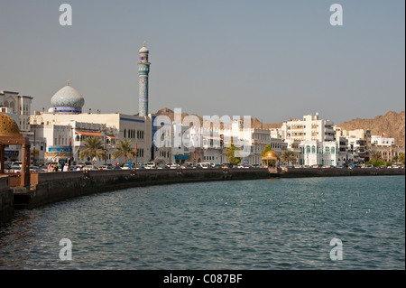 Vue de la Corniche de Muttrah, Oman, Middle East Banque D'Images