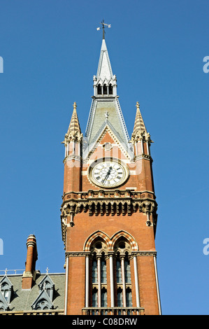 Clock Tower St Pancras Station Euston Road Camden London England UK Banque D'Images