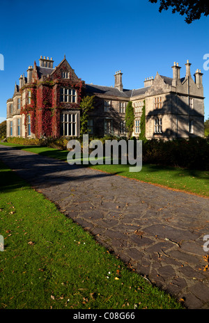 Muckross House Construit en 1843, le Kerry maintenant Folklife Center, le Parc National de Killarney, comté de Kerry, Irlande Banque D'Images