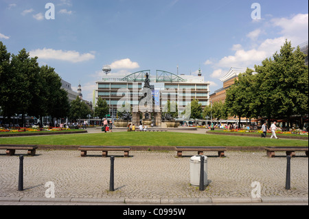 Paradeplatz square et Stadthaus N1 building, Mannheim, Bade-Wurtemberg, Allemagne, Europe Banque D'Images