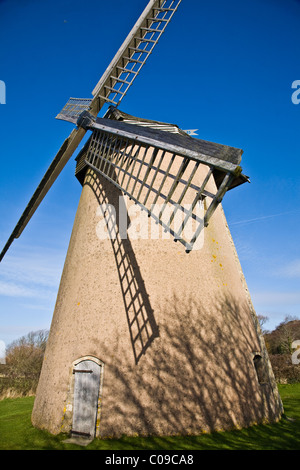 Moulin à vent restauré sur l'île de Wight, Angleterre Banque D'Images