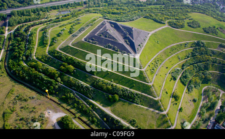 Vue aérienne de la mine, Hugo I 1, 2, avec Halde Runge heap et view point, Schachtzeichen RUHR.2010, Gelsenkirchen, région de la Ruhr Banque D'Images
