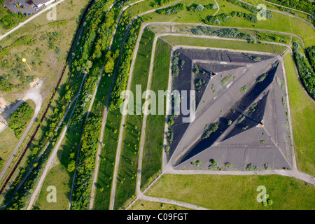 Vue aérienne de la mine, Hugo I 1, 2, avec Halde Runge heap et view point, Schachtzeichen RUHR.2010, Gelsenkirchen, région de la Ruhr Banque D'Images