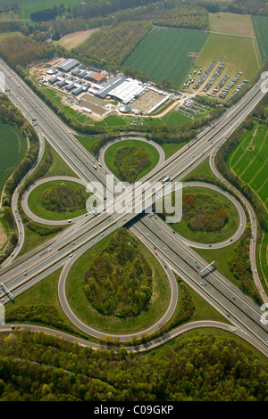 Vue aérienne, l'interchange Unna, A44 et l'autoroute A1, l'Equestrian Reiterhof Massener Heide, Unna, région de la Ruhr Banque D'Images