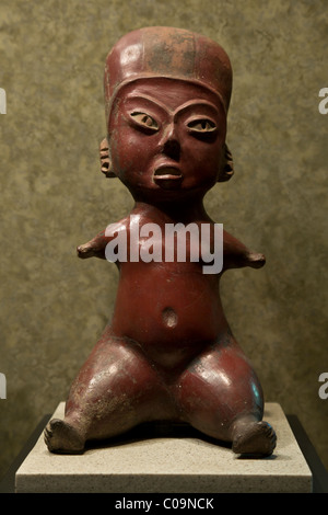 Ceramic figurine de la culture de Tlatilco autochtones Pre-Classic, Musée National d'Anthropologie, Mexico. Banque D'Images