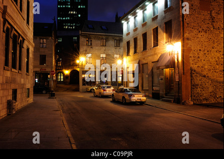 Street dans la vieille ville historique de Montréal, Québec, Canada Banque D'Images