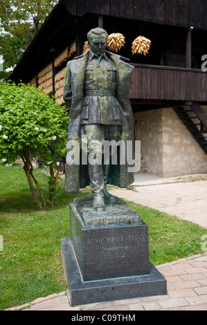 Statue de Tito dans le musée, Staro Selo, Kumrovec, Italy, Europe Banque D'Images