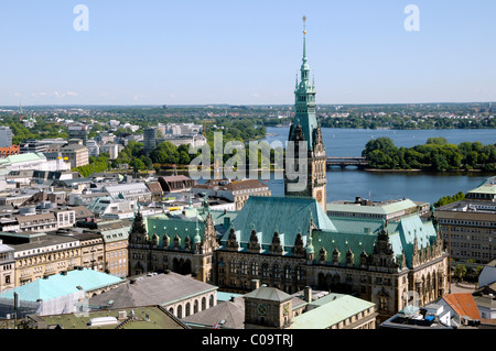 L'hôtel de ville, l'Alster et lacs Binnenalster, Hambourg, Allemagne, Europe Banque D'Images