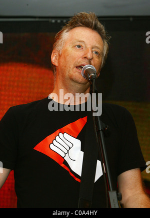 Billy Bragg effectue chez HMV sur Oxford Street London, England - 07.03.08 Banque D'Images