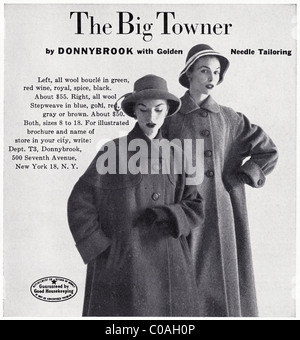 Publicité des années 1950 dans American consumer magazine pour DONNYBROOK BIG TOWNER mesdames de finition Banque D'Images