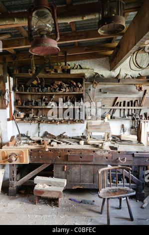 À l'intérieur d'un ancien atelier de menuiserie Banque D'Images