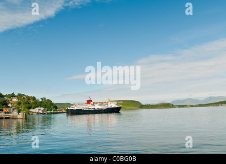 Ferry pour l'Ecosse, Oban laissant Mull Banque D'Images