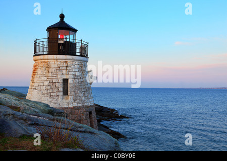 Phare de Castle Hill à Newport Rhode Island au lever du soleil Banque D'Images