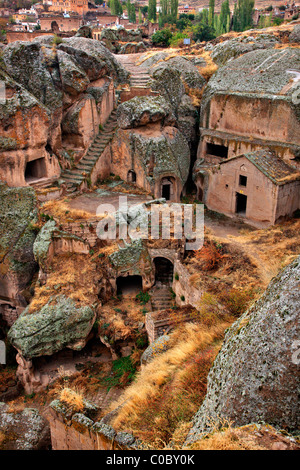 Petite partie de Guzelyurt, l'une des plus belles villes de la Cappadoce, dans la préfecture d'Aksaray, à proximité de la vallée d'Ihlara. La Turquie Banque D'Images