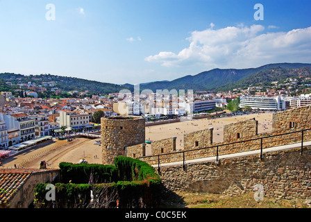 Forteresse de Tossa de Mar et la ville. Costa Brava, Espagne. Banque D'Images