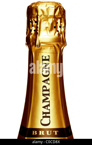 Photo du haut d'une bouteille de champagne, isolé sur un fond blanc. Banque D'Images