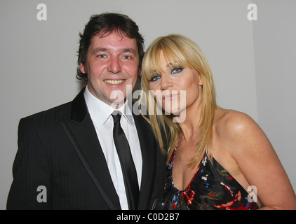 Michelle Collins et Guest parfum Fifi awards 2008 à l'Hôtel Dorchester - à l'intérieur de Londres, Angleterre - 23.04.08 Banque D'Images