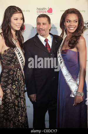 Miss Univers Riyo Mori, gouverneur Patterson et Miss USA Crystale Stewart à 'The Enchanted Garden' Black Tie Gala de fantaisie Banque D'Images