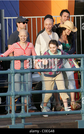 Sofia Vassilieva, Abigail Breslin et Cameron Diaz arborant une tête chauve sur le plateau de tournage de son dernier photo 'My Sister's Banque D'Images