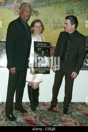 Morgan Freeman, Frances McDormand et Peter Gallagher Soirée d'ouverture de "La Country Girl'-après a tenu à Tavern on the Banque D'Images