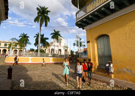 Scène de rue à proximité de la Plaza Mayor, Trinité-Cuba Banque D'Images