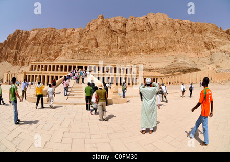 Temple de la reine Hatshepsout, Luxor, Egypte Banque D'Images