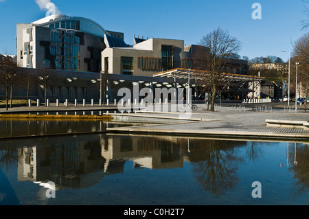 Le Parlement écossais dh HOLYROOD EDINBURGH Scotland édifice du Parlement Banque D'Images