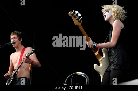 Billy Lunn et Charlotte Cooper Des métros Download Festival 2008 - Première journée à Donington Park, Angleterre - Derbyshire Banque D'Images