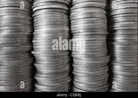 Royaume-uni British Shilling coins certains peuvent contenir du vrai argent de fins détails de la monarchie et de la tête de trône Banque D'Images