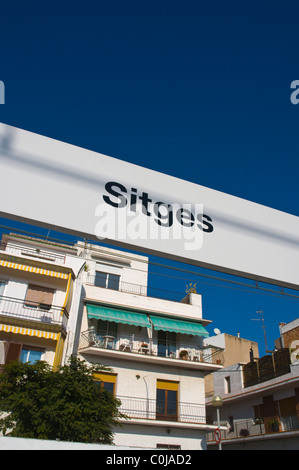 Inscrivez-vous à la gare Sitges Catalogne Espagne Europe Banque D'Images