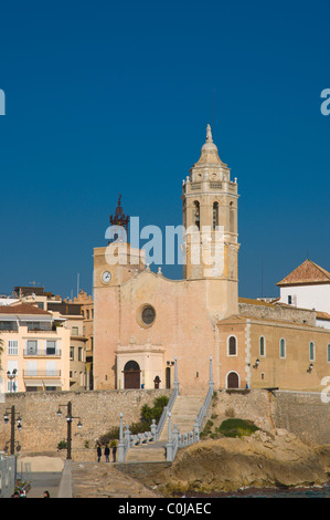 San Bartomeu i Santa Tecla église à Placa Catalunya square des Baluard Sitges Espagne Europe Banque D'Images