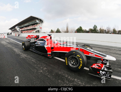 Timo Glock dans la Marussia Virgin MVR-02 voiture de course de Formule Un en février 2011 Banque D'Images