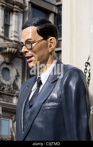 Homme le plus grand du monde Ripleys Croyez-le ou non, la ville de London England Banque D'Images