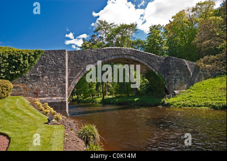 Cité médiévale Brig O'Doon au Burns National Heritage Park à Alloway Ecosse enjambant la rivière Doon Banque D'Images