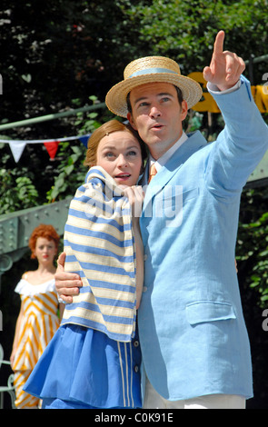 Lisa O'Hare et Thomas Borchert Gigi - Photocall Gigi, réalisé par Timothy Sheader et chorégraphié par Olivier Award Winning Banque D'Images