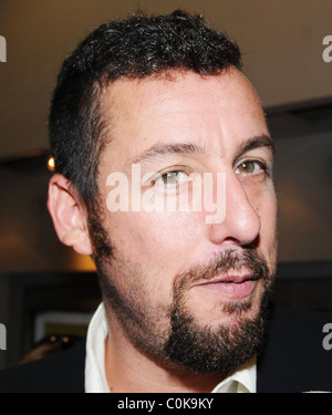 Adam Sandler lors de la première mondiale d'Irlandais 'Vous ne salissez pas avec le Zohan', à la Savoie le Dublin, Irlande - 30.07.08. ** ** Banque D'Images