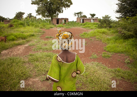 Portrait d'une femme à Safo, un village à 15 km à l'extérieur de Bamako, Mali, Afrique de l'Ouest. Banque D'Images