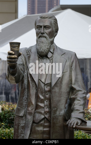 Une statue de John Pemberton, l'inventeur du Coca-Cola à Atlanta, Géorgie. Le 20 février 2011. Banque D'Images