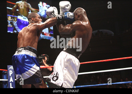 Chad Dawson bat Antonio Tarver pour l'IBF et le lBO light Heavyweight Championship title, au Palms Hotel and Casino Banque D'Images