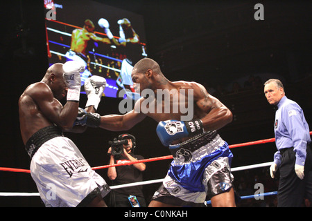 Chad Dawson bat Antonio Tarver pour l'IBF et le lBO light Heavyweight Championship title, au Palms Hotel and Casino Banque D'Images