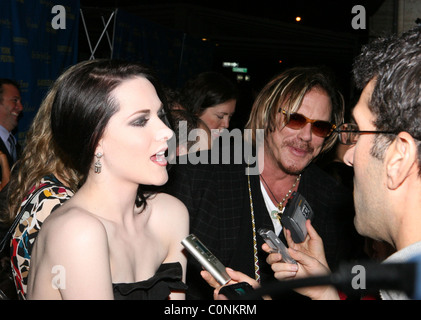 Evan Rachel Wood et Mickey Rourke Le 46e Festival du Film de New York - Présentation de 'The Wrestler' à l'Avery Fisher Hall dans Banque D'Images