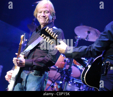 Justin Hayward les Moody Blues d'effectuer la première des deux concerts sold out à l'Heineken Music Hall. Amsterdam, le Banque D'Images