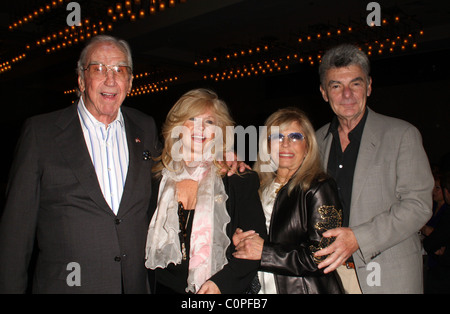 Ed McMahon, Connie Stevens, Nancy Sinatra et Richard Benjamin Maintien de la promesse à nos anciens combattants du Vietnam, qui s'est tenue au petit déjeuner Banque D'Images