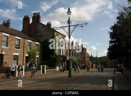 DURHAM ; BEAMISH MUSEUM ; LES TOURISTES DANS LA VILLE 1913 Banque D'Images